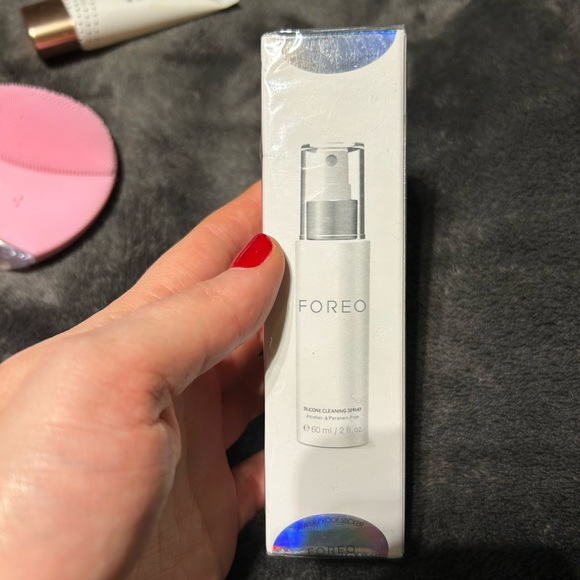SKIN CARE | Foreo Skin care bundle including the Luna Mini 2 and UFO - Picture 6 of 10